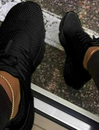 Penelope elegant comfy sneakers in black