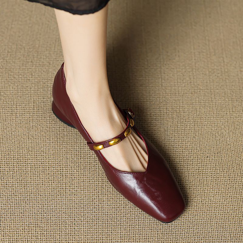 Zyra | Classic Comfort Flats