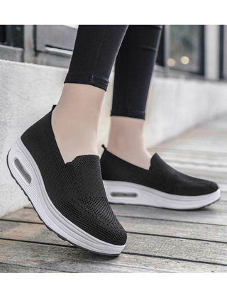 Sylvia arch support comfort sneakers in black