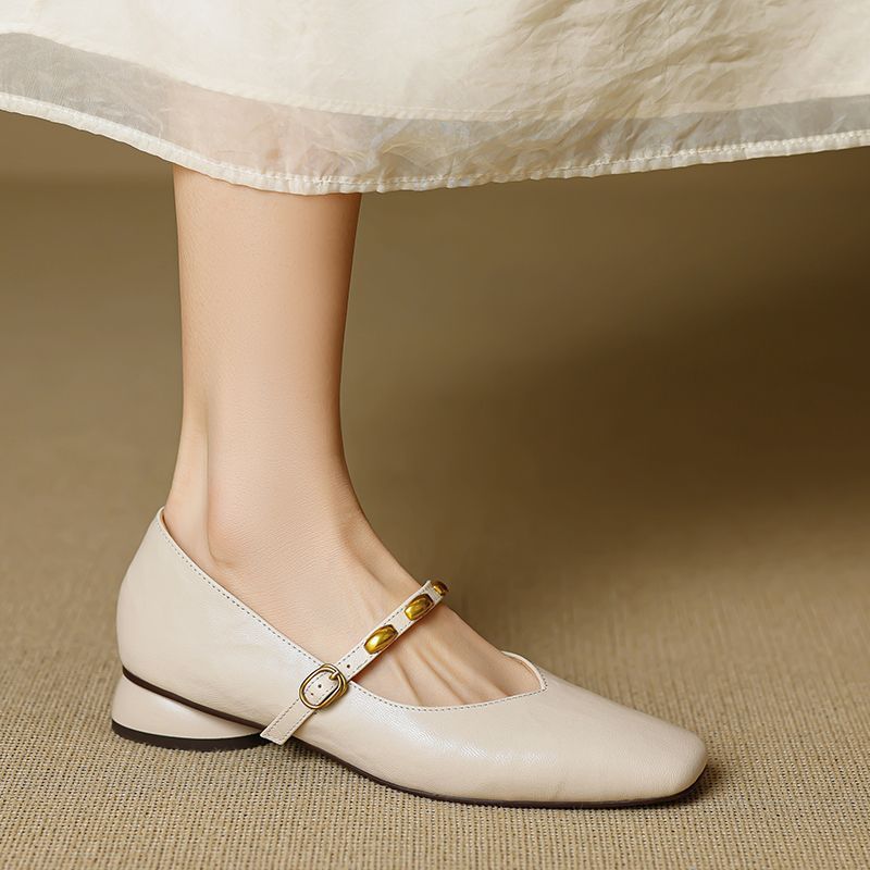 Zyra | Classic Comfort Flats