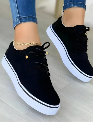 Emma trendy orthopedic sneakers in black