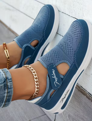 Allison orthopedic sneakers in blue