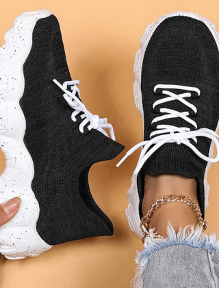 Kaiya orthopedic sneakers in black white