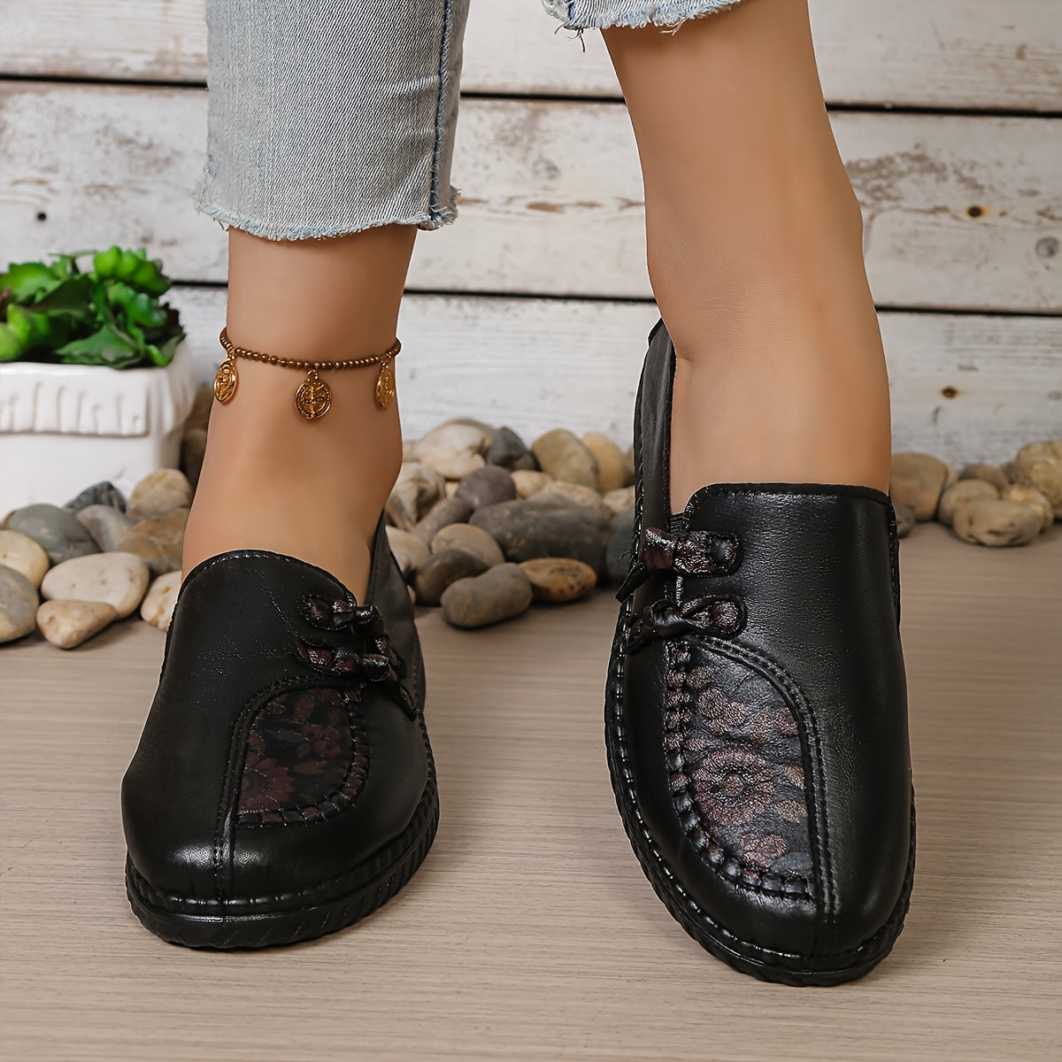 Wilma | Floral Detail Comfort Loafers