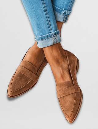 Joanna Pointed Flat Loafers in camel