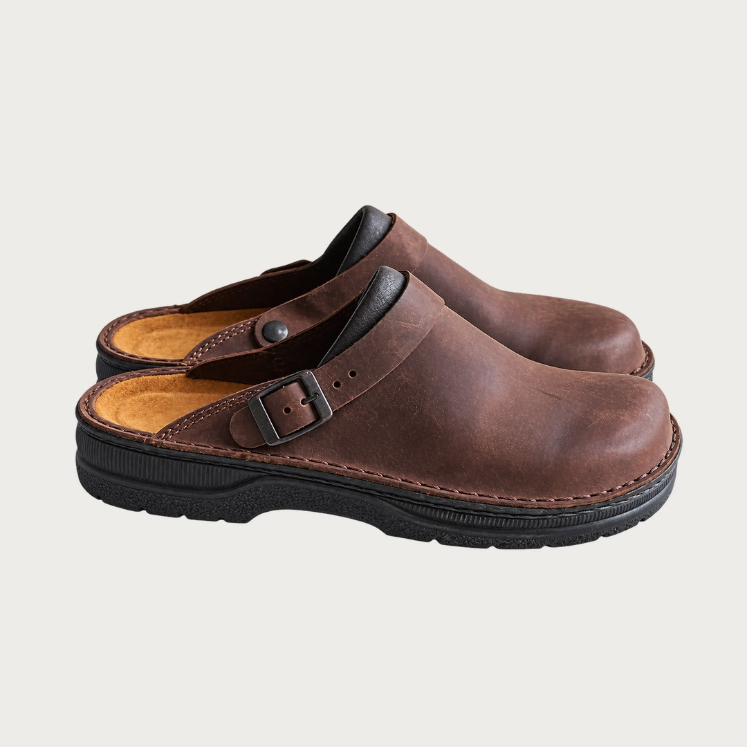 Annelies Comfortable Slip-On Clogs in brown