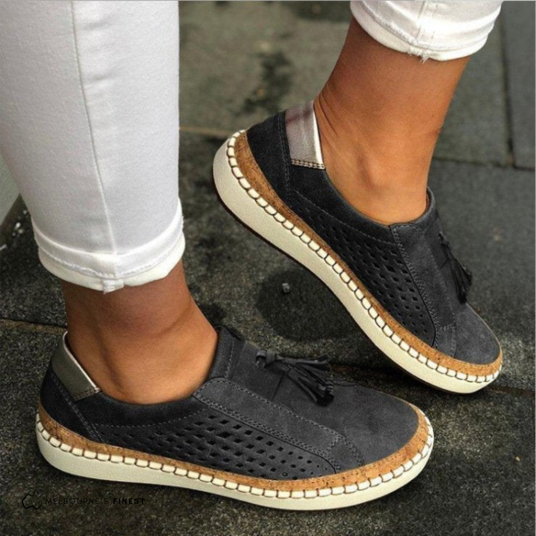 Kendall orthopedic slip-ons in black