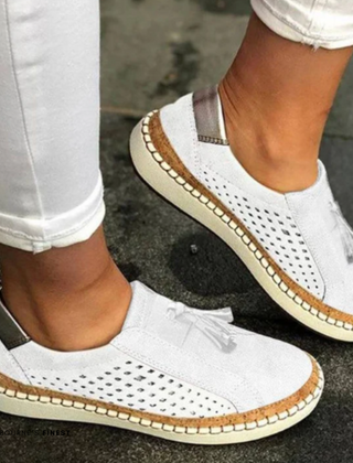 Kendall orthopedic slip-ons in white
