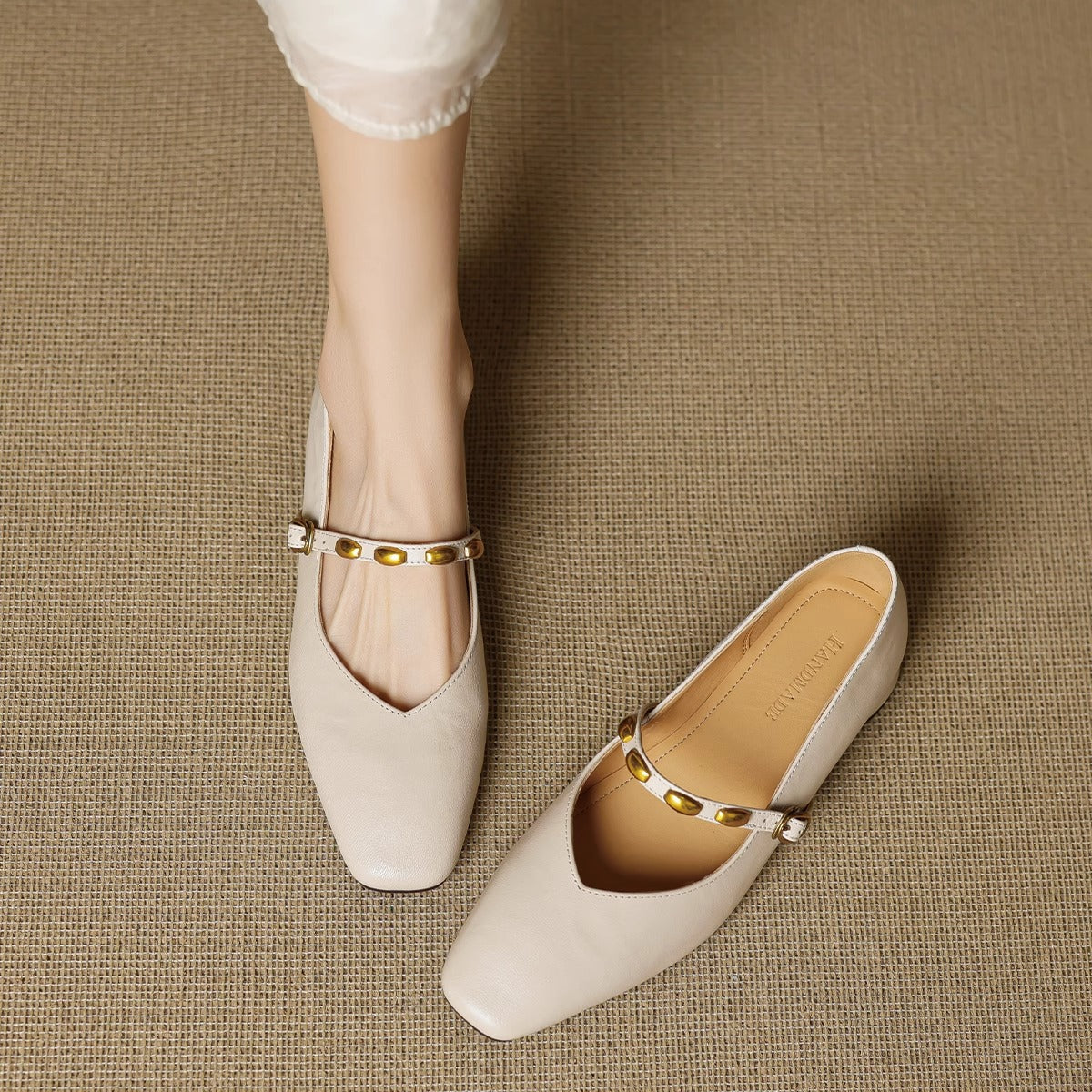 Zyra | Classic Comfort Flats