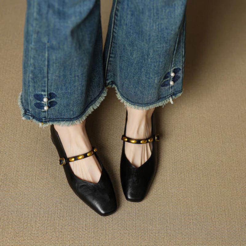 Zyra | Classic Comfort Flats