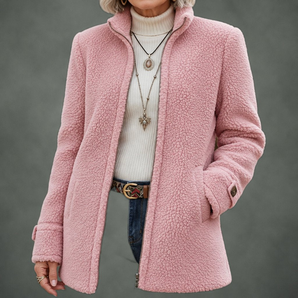 Henriette cozy collar coat, detail