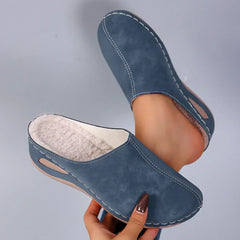 Freya slippers in Blue