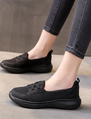 Clarissa comfortable and flat orthopedic shoes in black