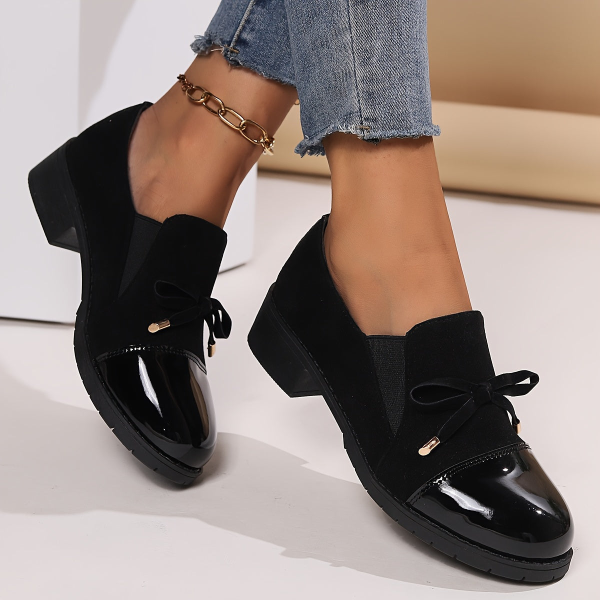 Hollis | Glossy Toe Bow Loafers