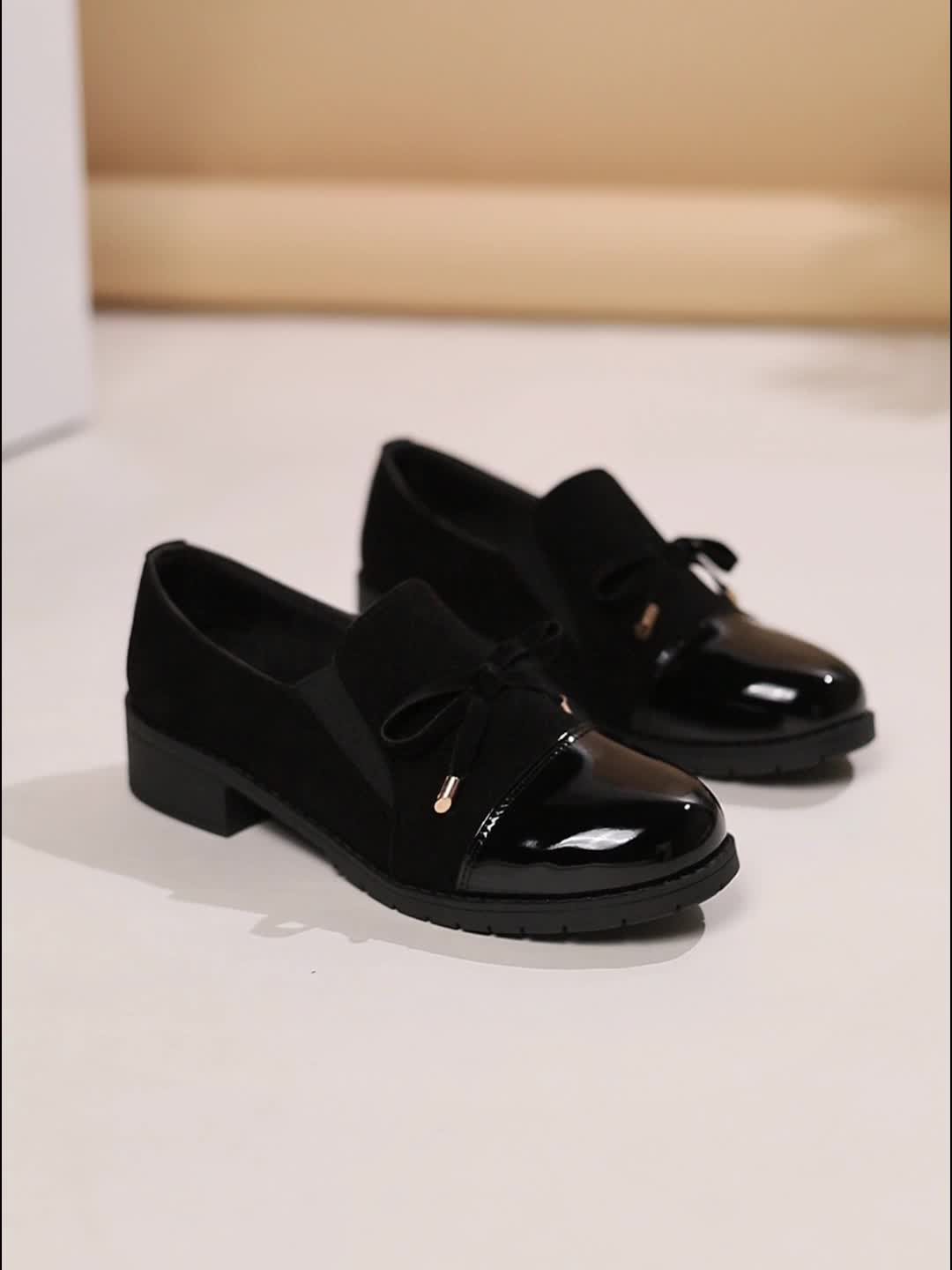Hollis | Glossy Toe Bow Loafers