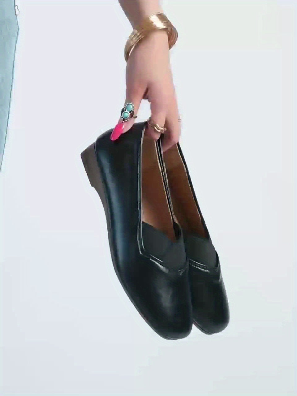 Dulcie | Cross-Strap Square-Toe Flats
