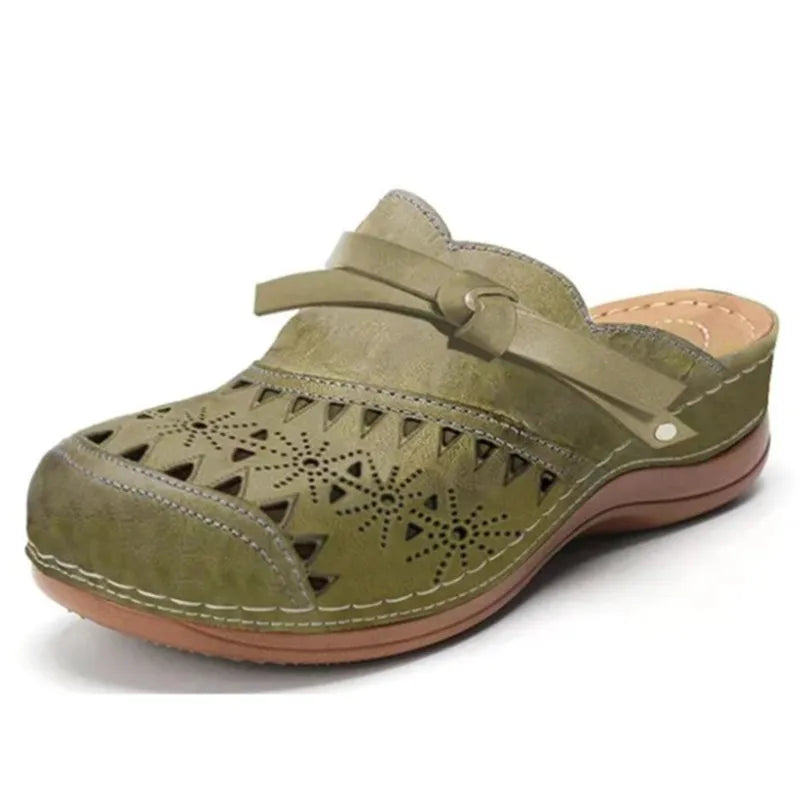 Lyra supportive comfort clogs in army green