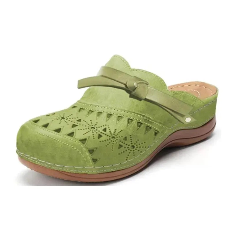 Lyra supportive comfort clogs in green
