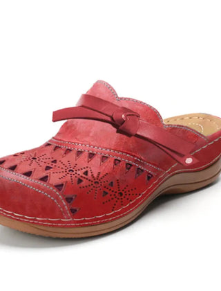 Lyra supportive comfort clogs in red