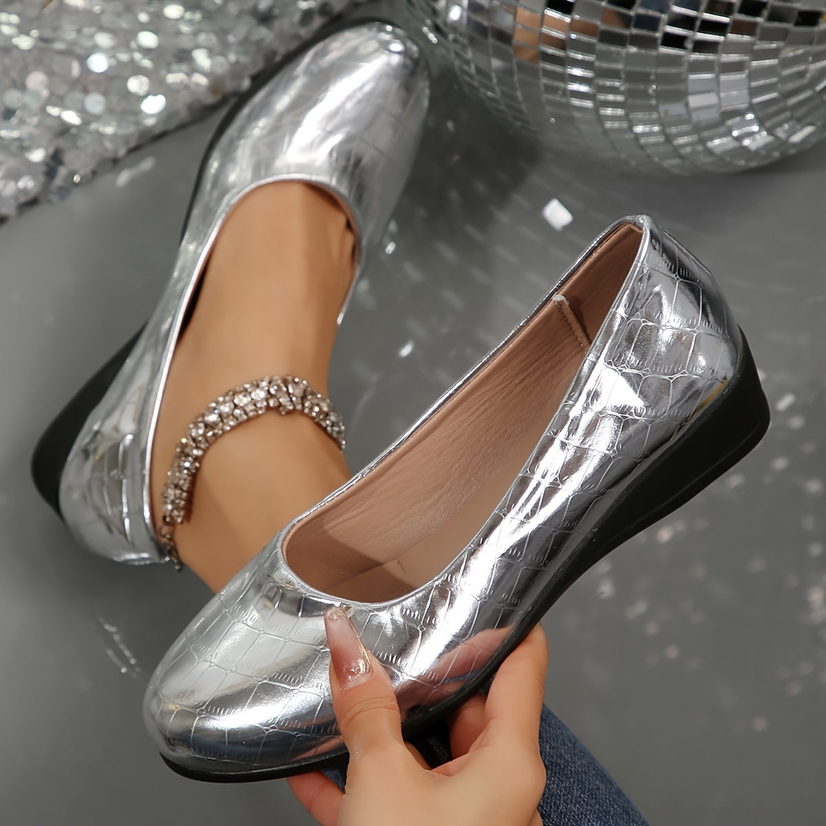 Posy | Glossy Low-Wedge Pumps