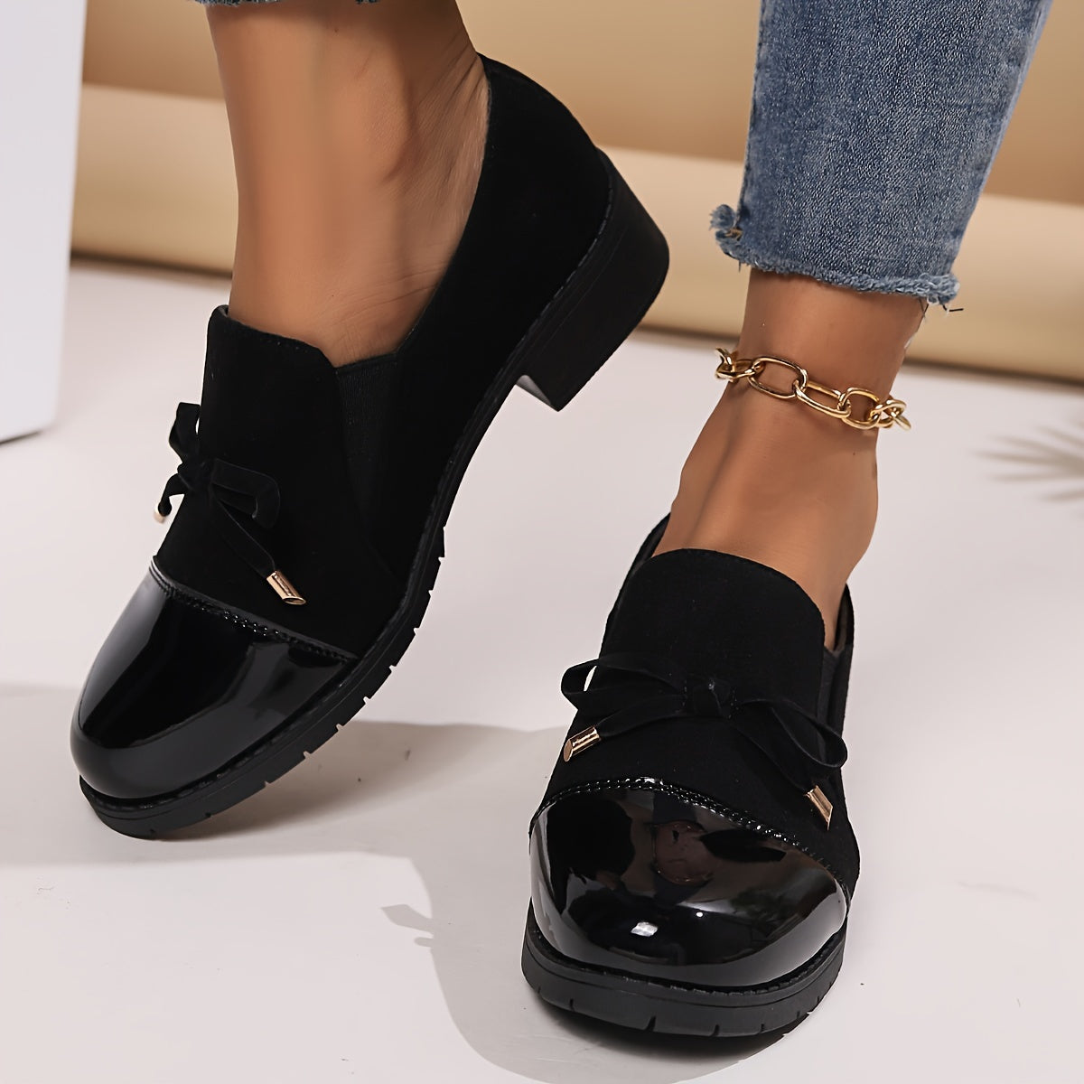 Hollis | Glossy Toe Bow Loafers