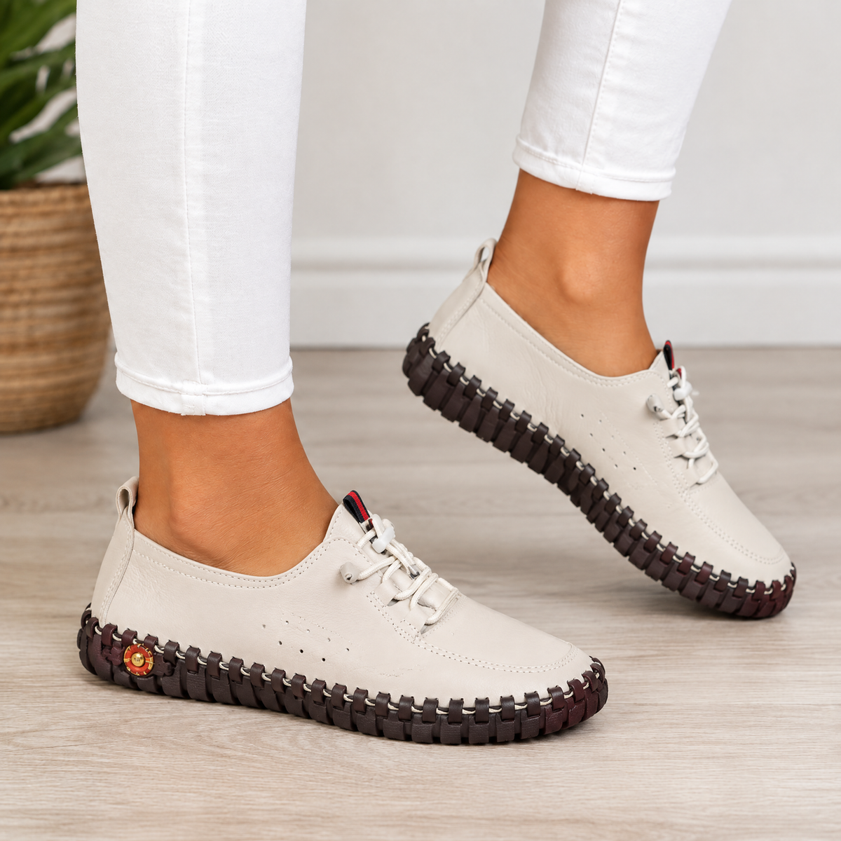 Helena orthopedic comfort sneakers in beige