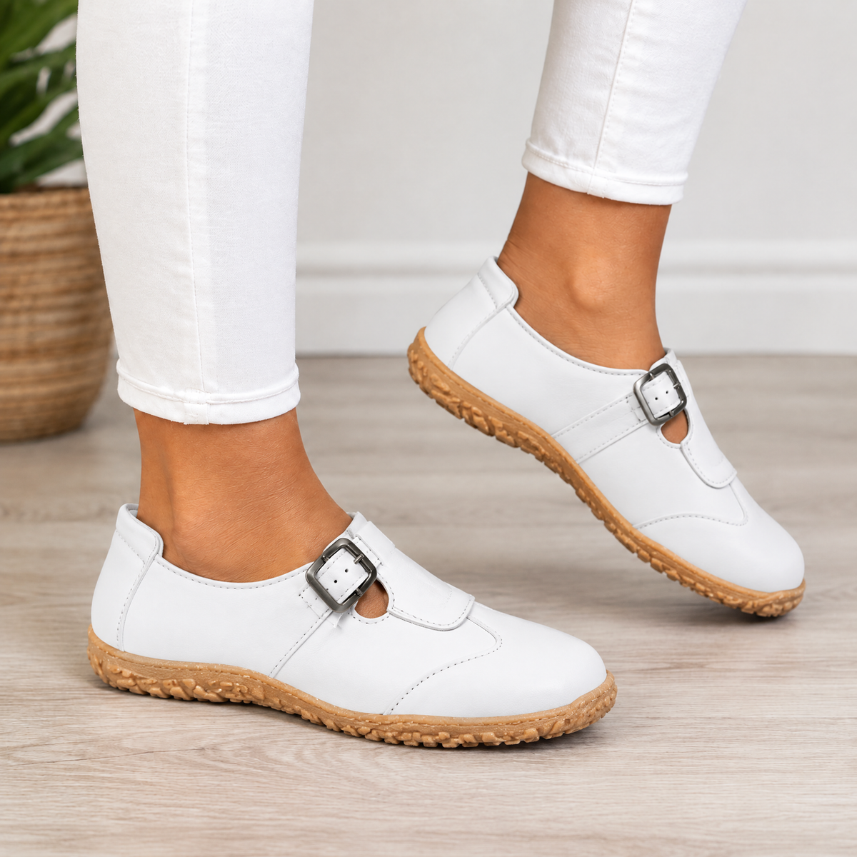 Briony orthopedic comfort loafers in white