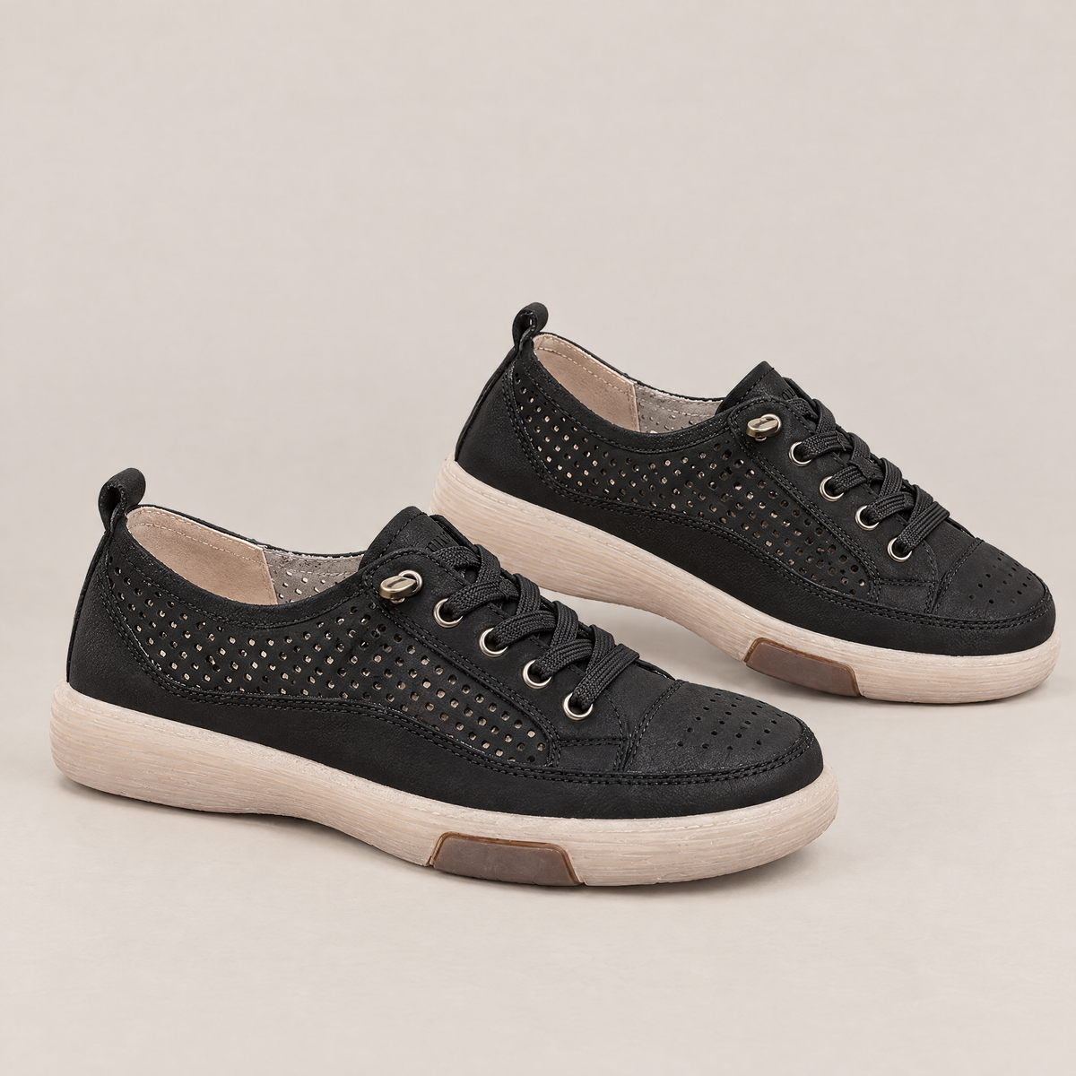 Freya orthopedic comfort loafers in black cut-out