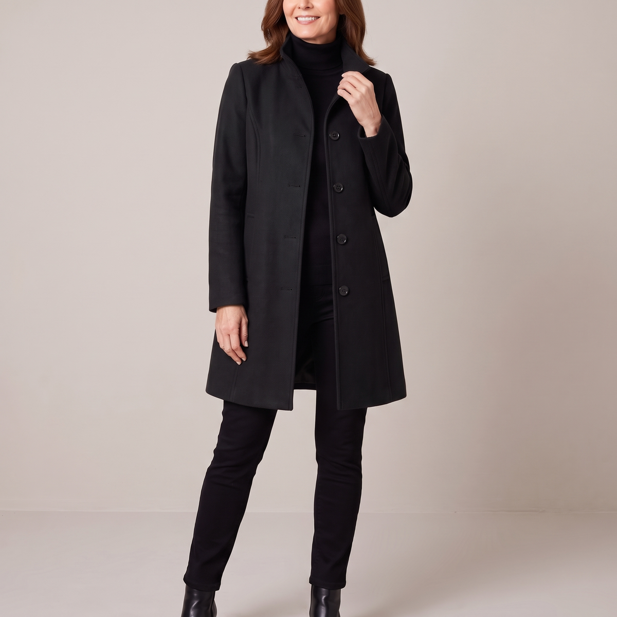 Eline coat with stand-up collar in black
