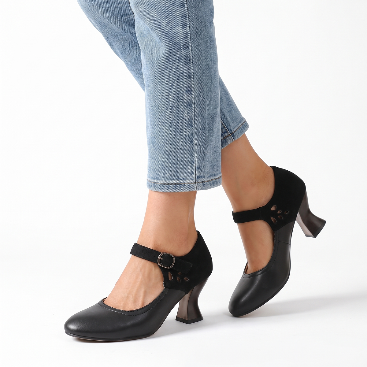 Camille shoes in black