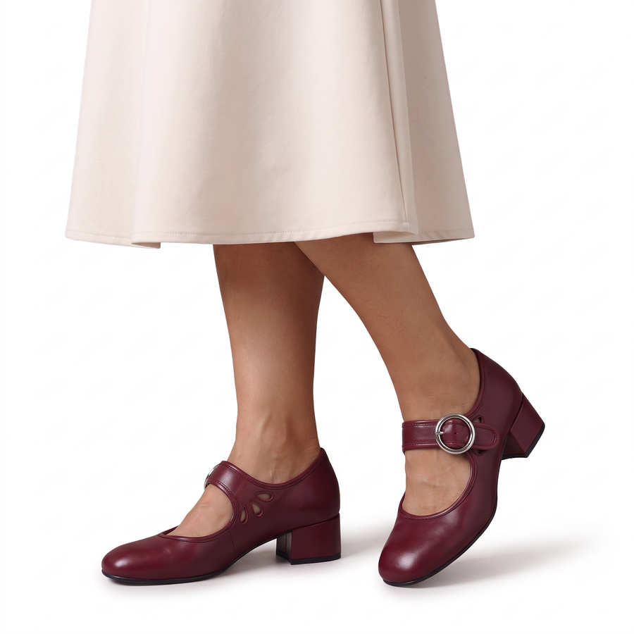 Nathalie shoes in red