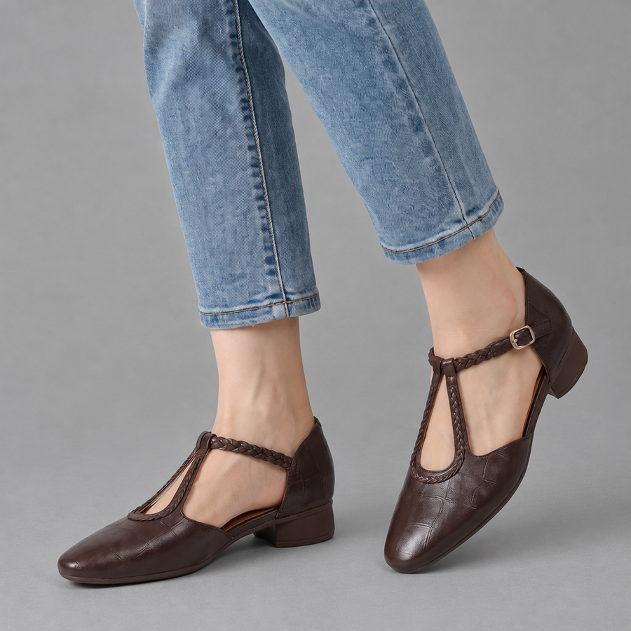 Charlotte shoes in brown