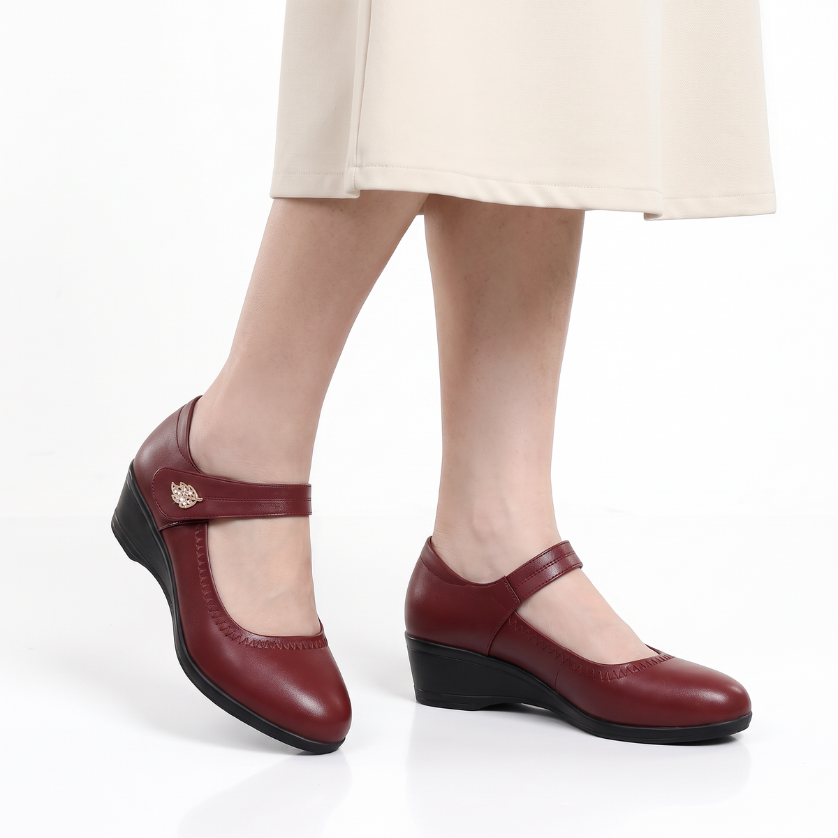 Lea shoes in burgundy