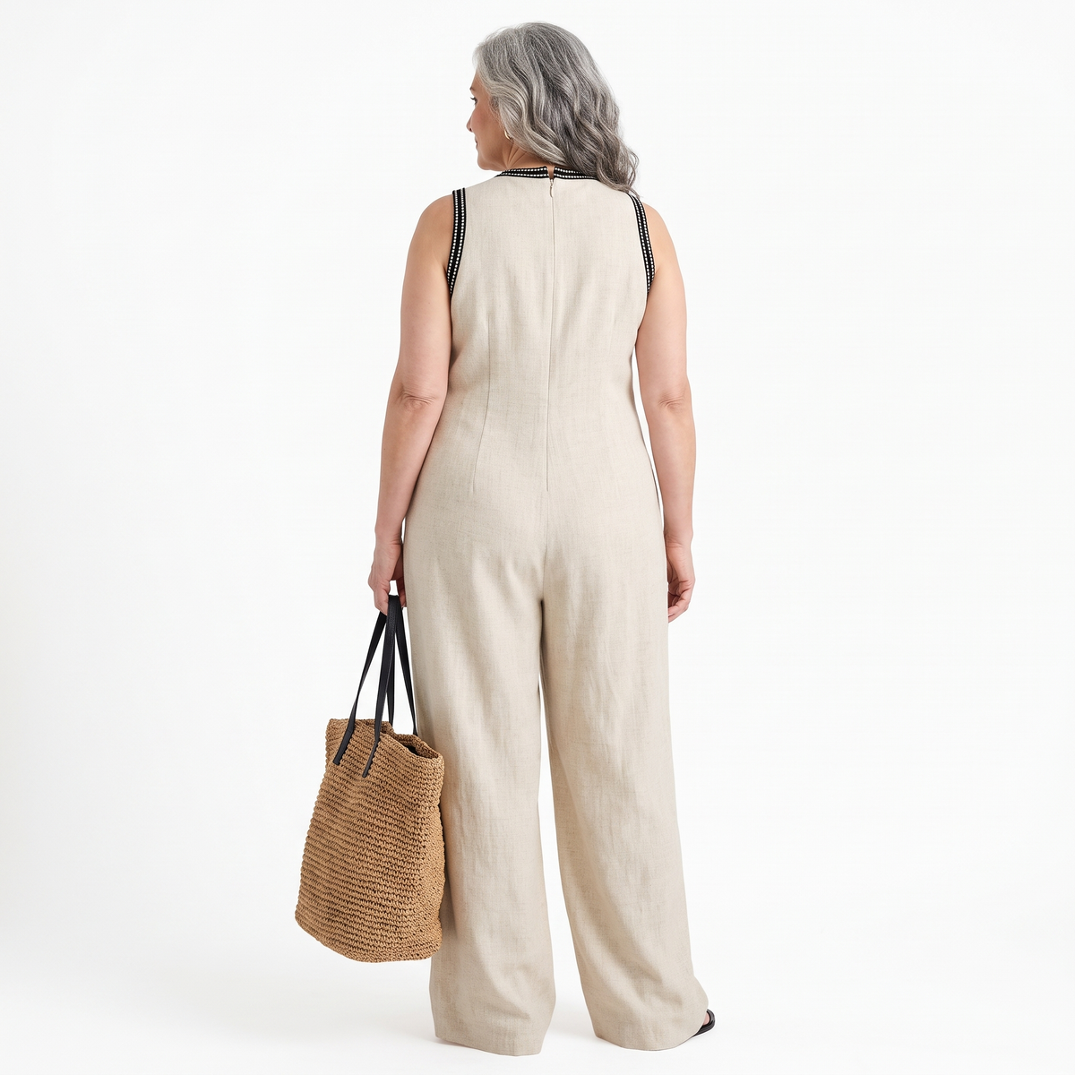 Fiamma outfit view 3