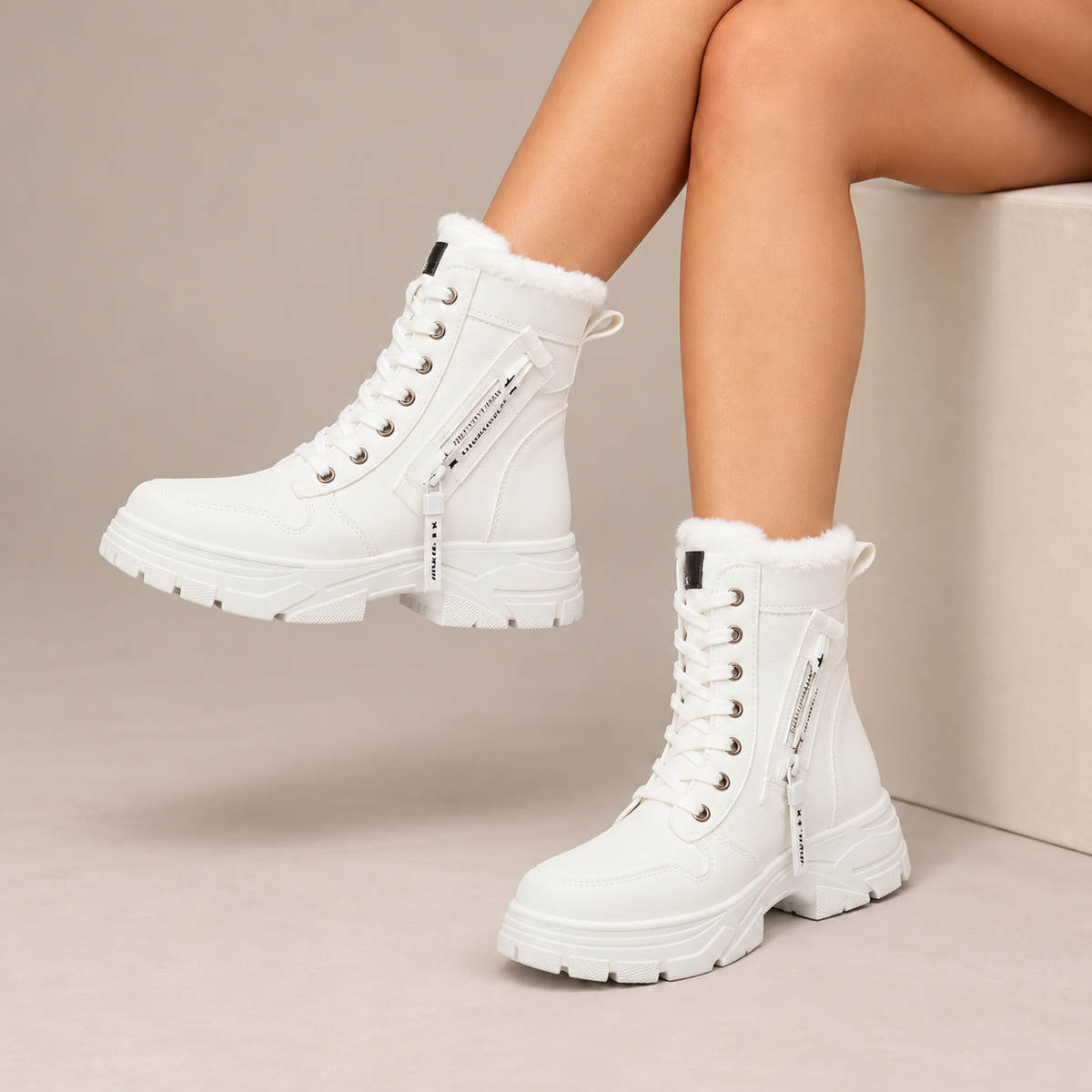 Margot | Cozy-Lined Lace-Up Winter Boots
