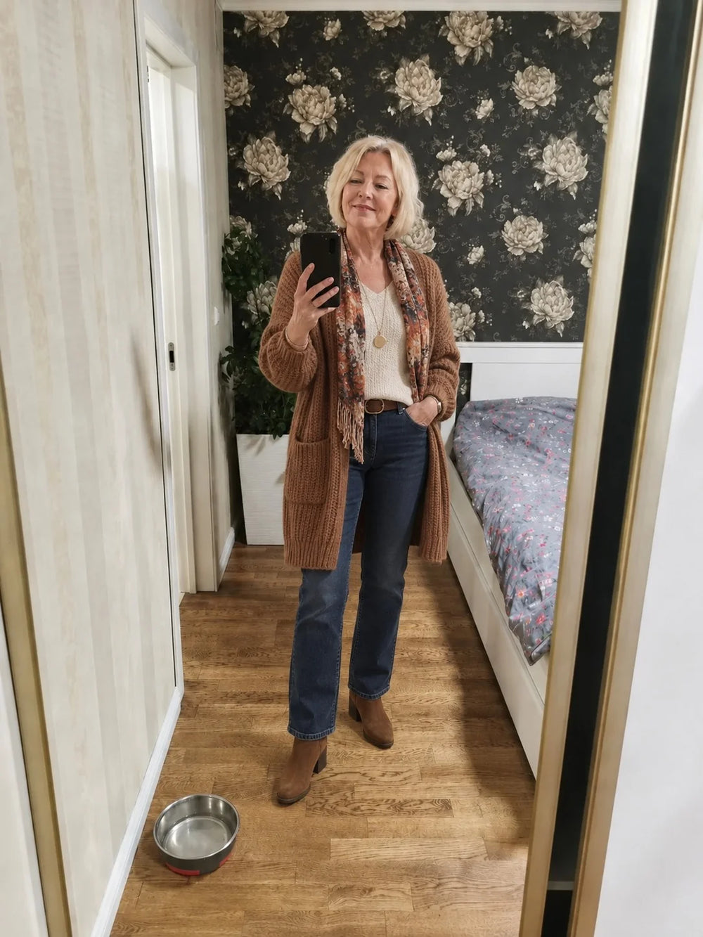 <h2>OUR CUSTOMERS PROUDLY WEAR LAURA & ROSE</h2>