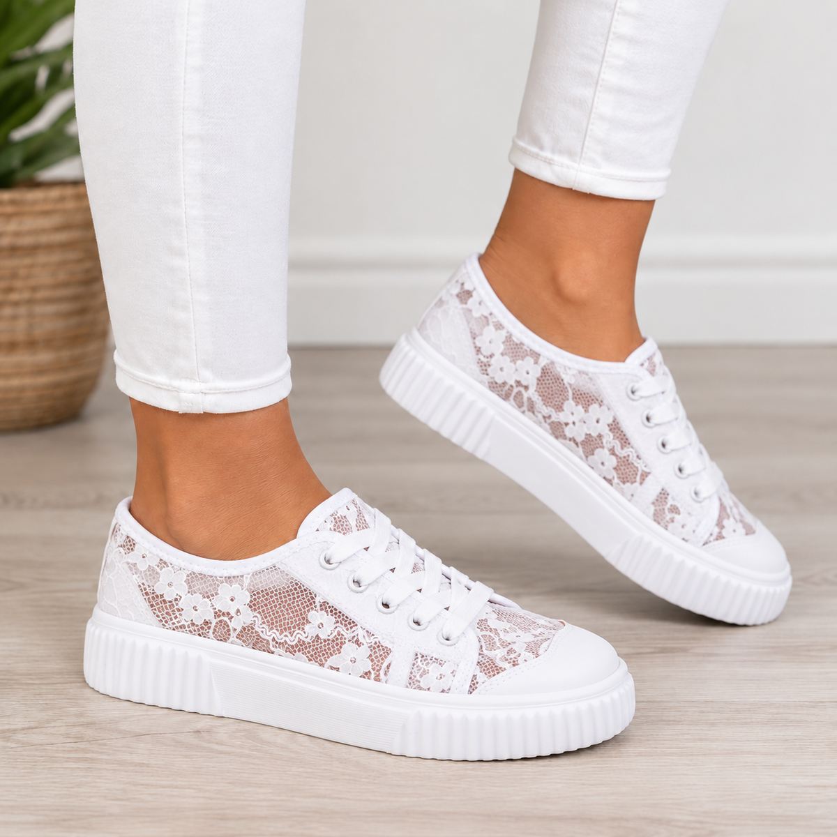 Sabine orthopedic comfort sneakers in white