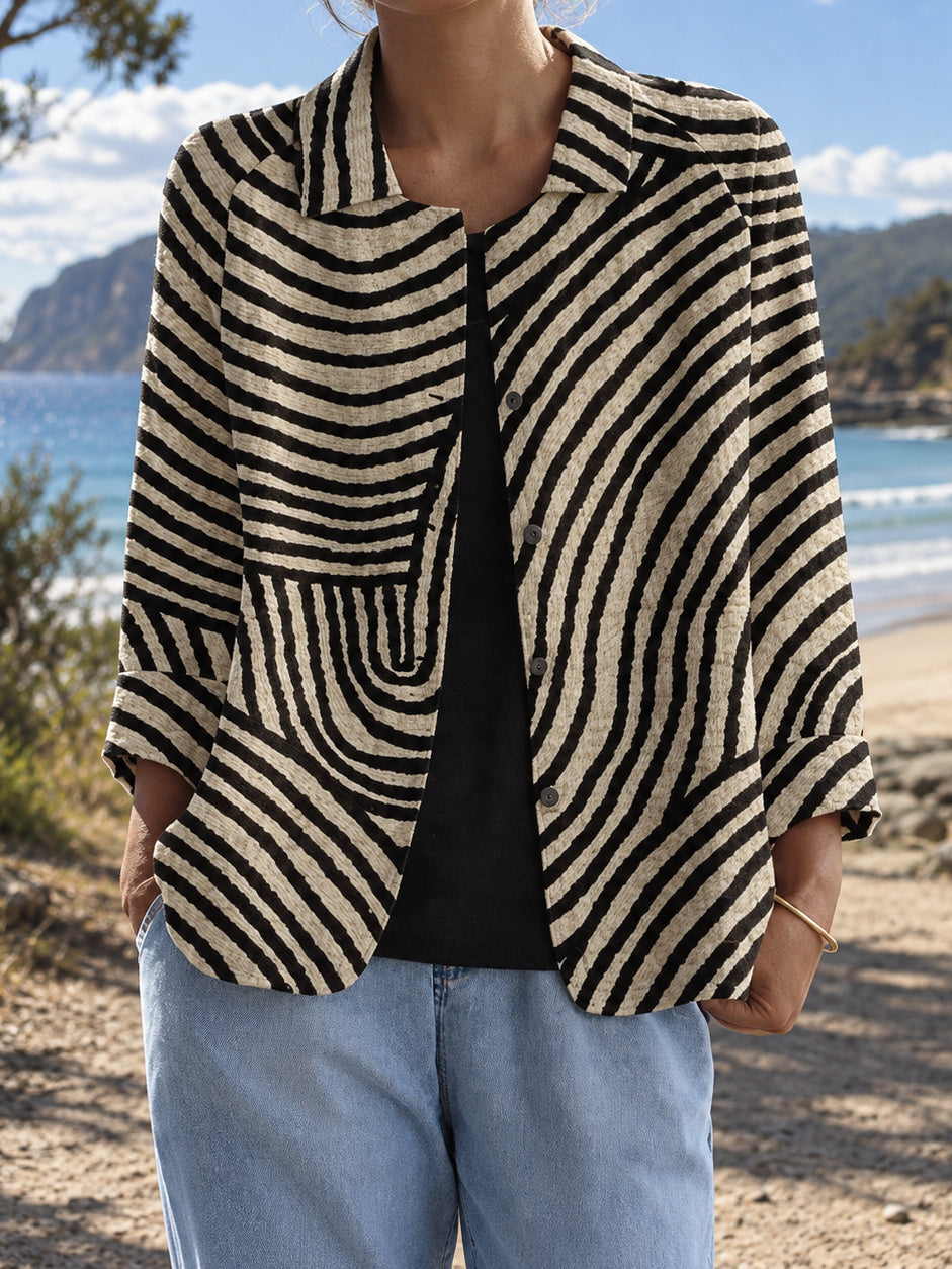 Sylvia Blazer in black & cream