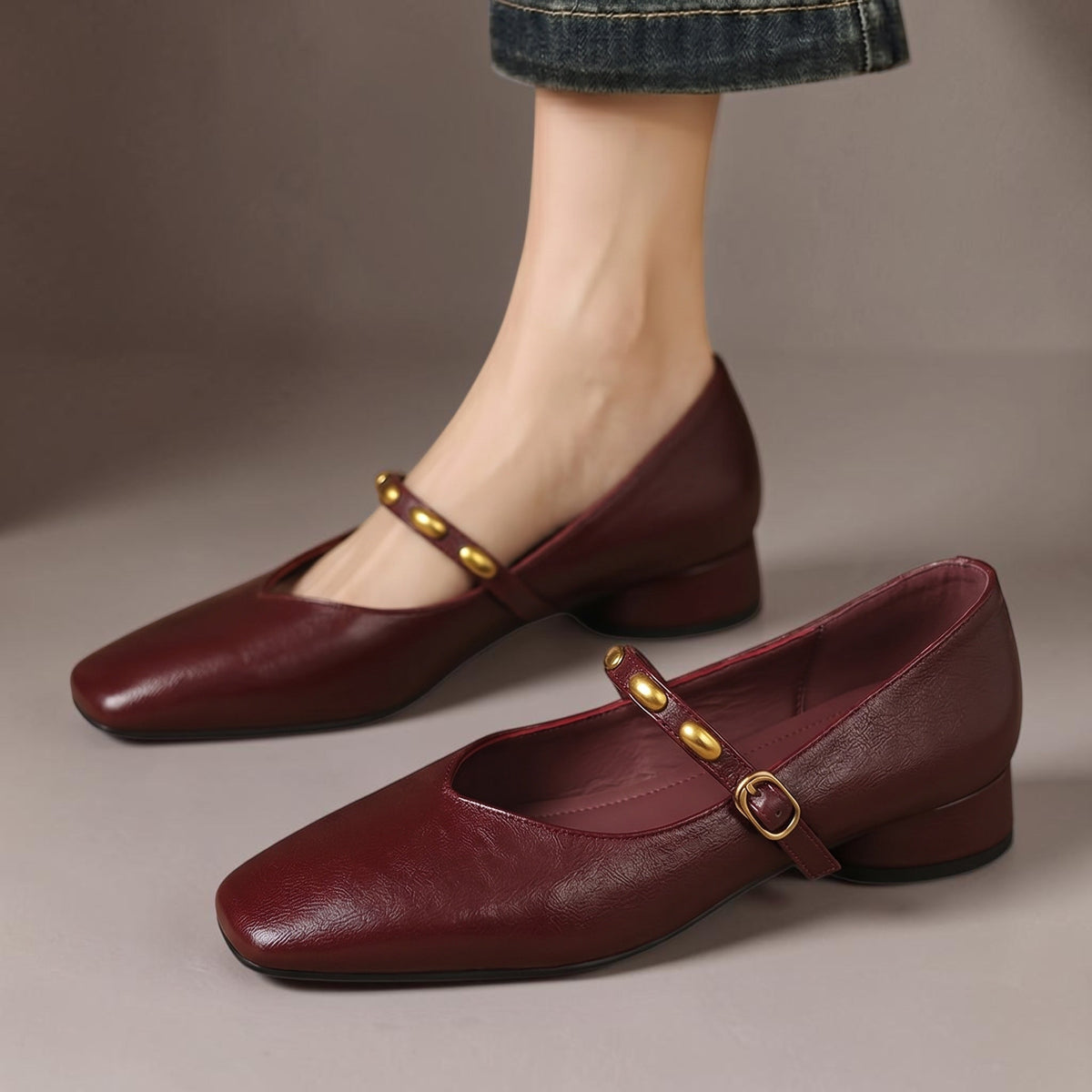 Zyra | Classic Comfort Flats