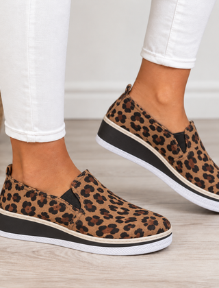 Vivian orthopedic comfort loafers in leopard print